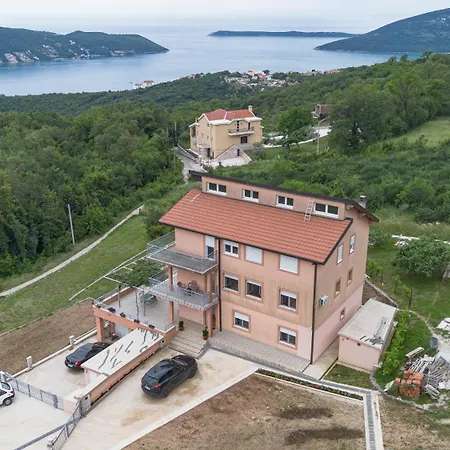 La Vita Bella Herceg Novi Exterior photo