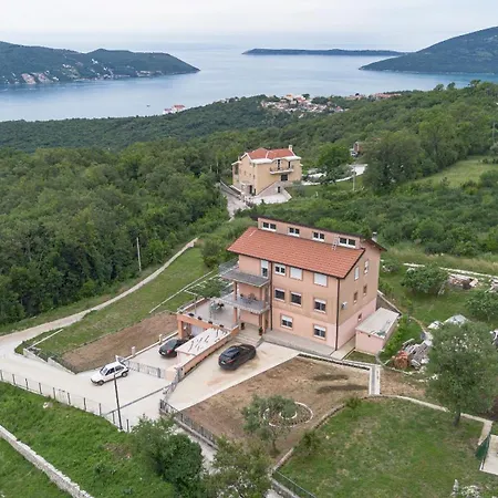 La Vita Bella Herceg Novi Exterior photo